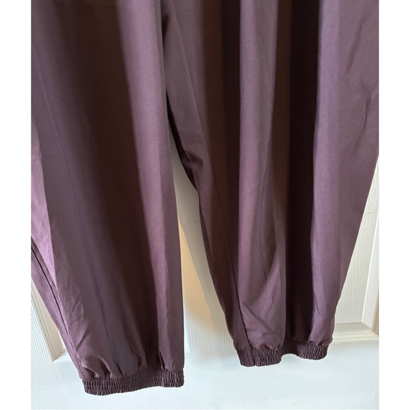 Old Navy StretchTech Cropped Zip Bomber Jumpsuit for Women - Picture 2 of 9